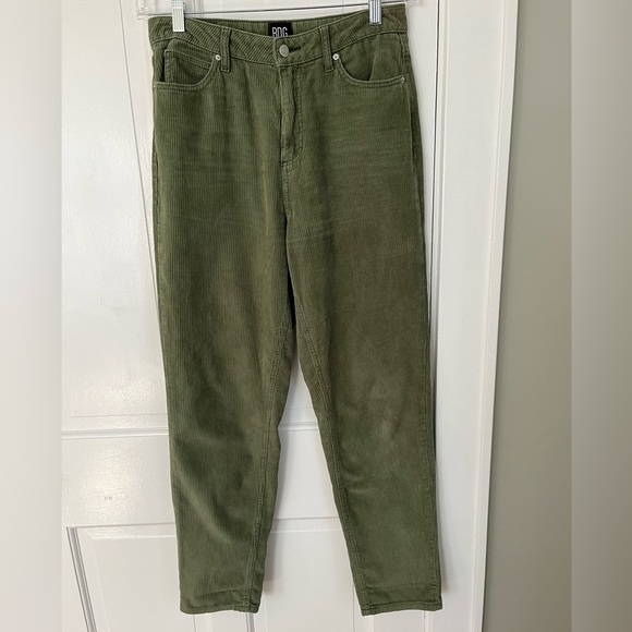 Urban Outfitters BDG Mom High Rise Corduroy Pant Moss Green Size 28 - Picture 4 of 15